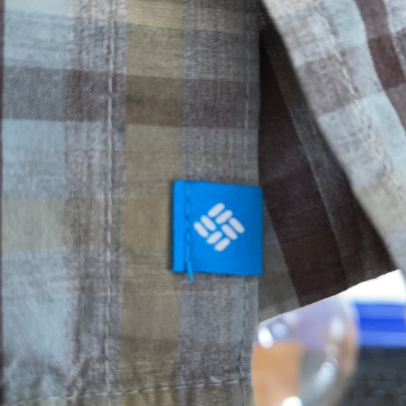 Columbia plaid Button Down Men’s Small - Picture 8 of 13